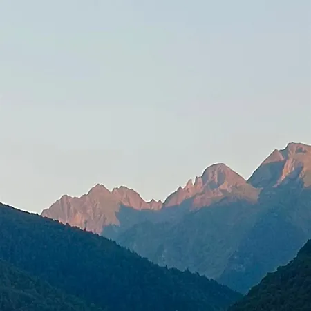 5 Personnes Centre De Luchon Διαμέρισμα